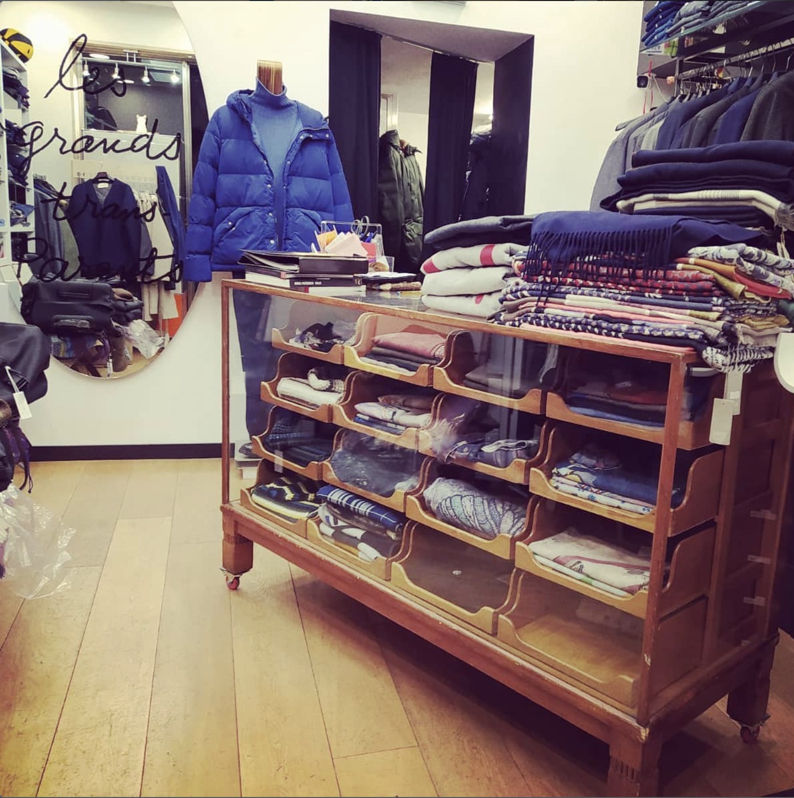Women's Collection